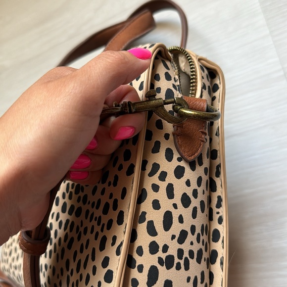Universal Thread Leopard Purse - Picture 10 of 13
